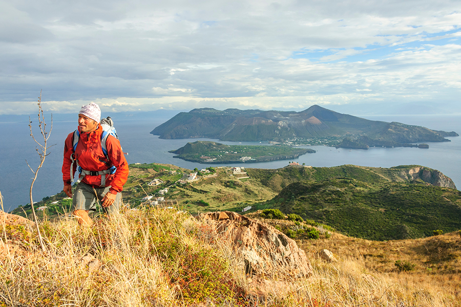 Lipari for sports lovers: trekking, kayaking and outdoor activities